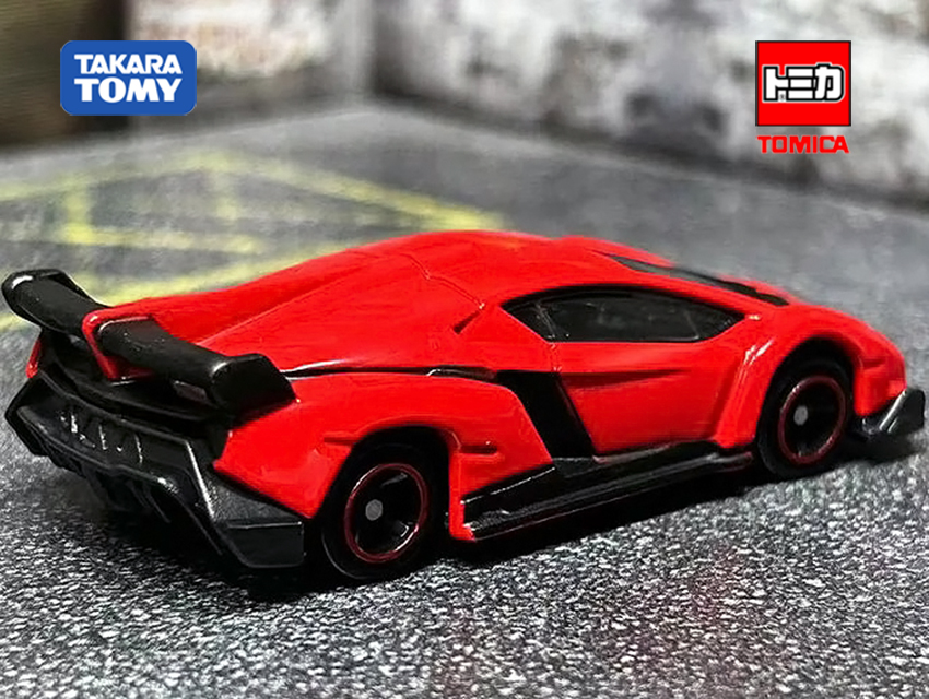 TOMICA REGULAR DIECAST NO. AO-01 LAMBORGHINI VENENO - Image 3